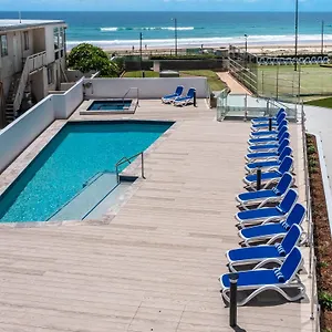 Aparthotel Breakers North Absolute Beachfront - Official Gold Coast